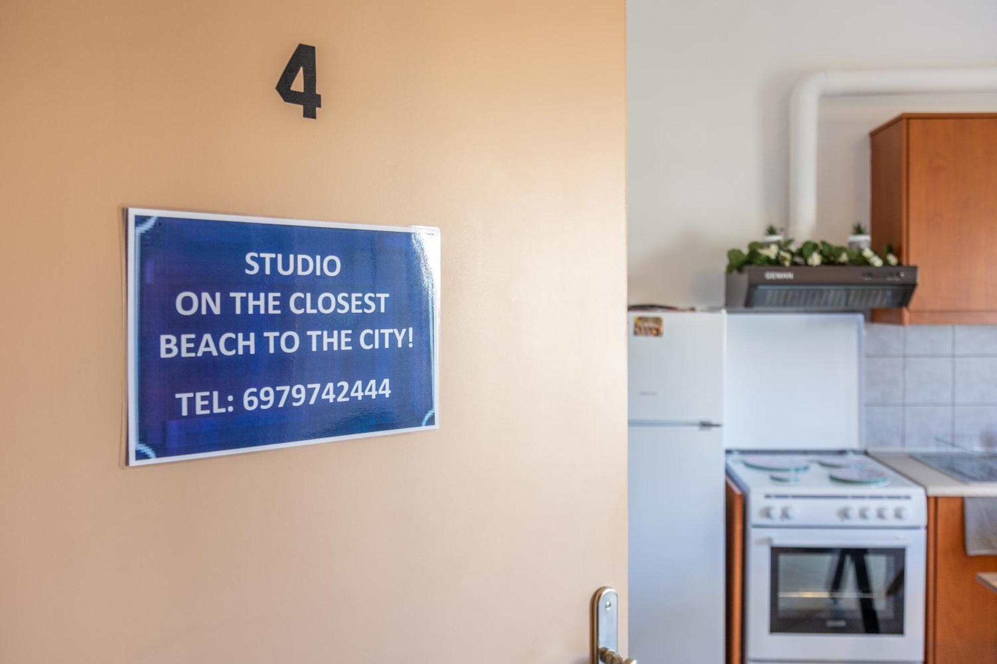 Studio On The Closest Beach To The City! Amoudara Lasithiou Esterno foto